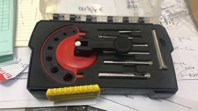Aiko Diamond Hole Saw (Glass / Tile Drilling) Kit with suction and drill positions | Model : DHSK-1
