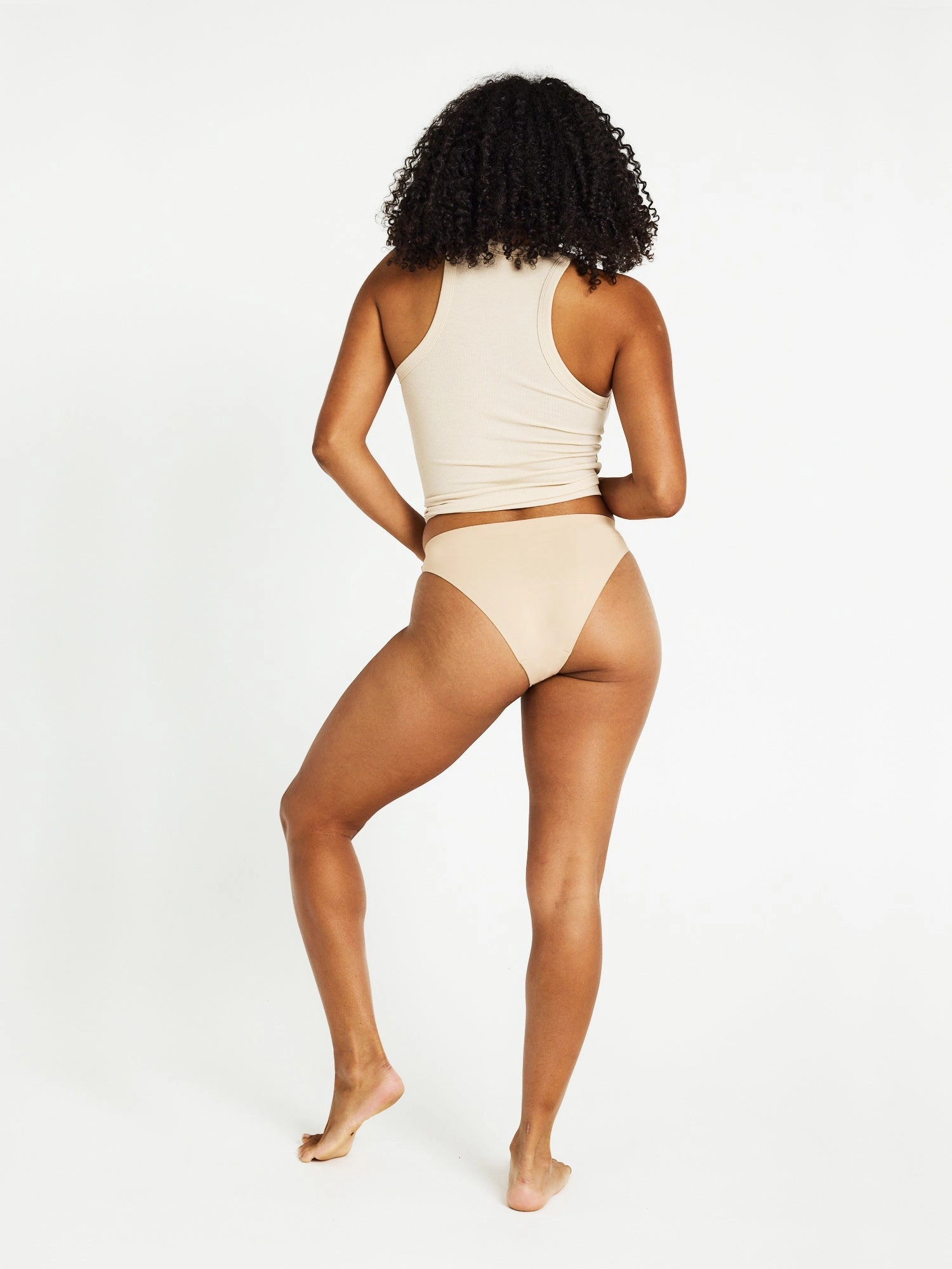 Au Naturel Seamfree Hi-Leg Cheeky Light Porcelain