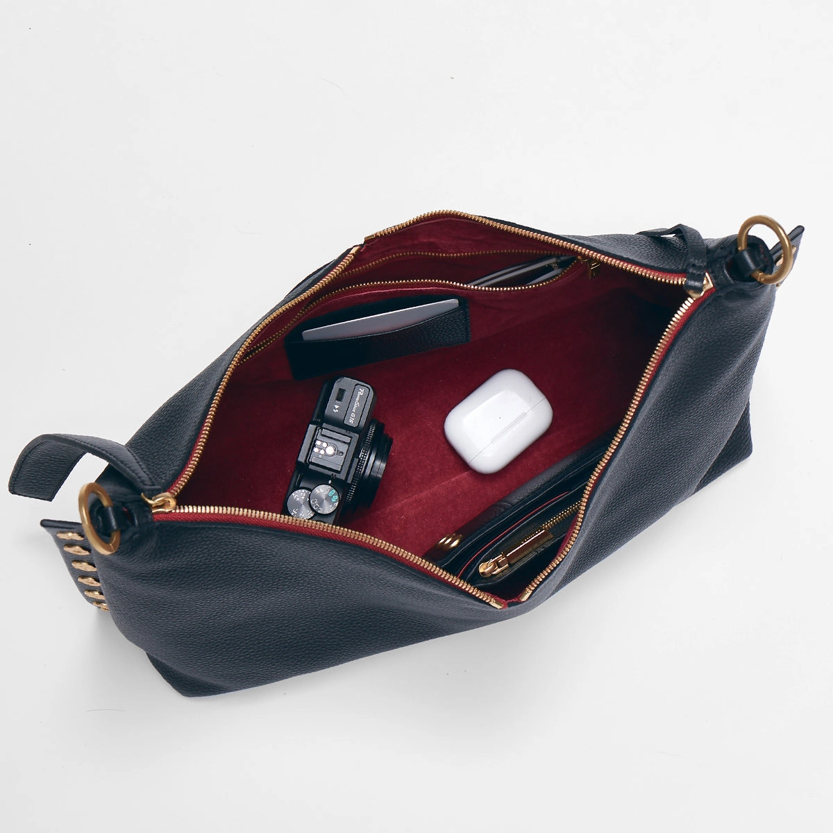 Mr. G | Black/Brushed Gold Hammered Red Zip | Lrg